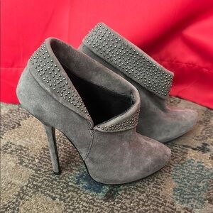 Rock & Republic Gray Suede Ankle Boots